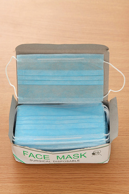 居家必备 阿凡大叔防雾霾一次性口罩三层50个装的全面解析